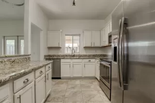 Photo #6: 6128824 Listing