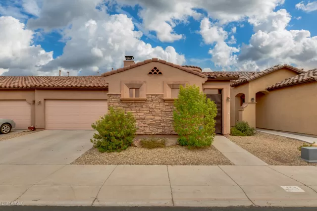 MLS: 6128833 Condo For Sale