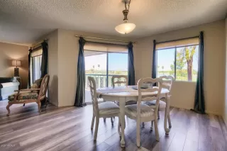 Photo #4: 6129129 Listing