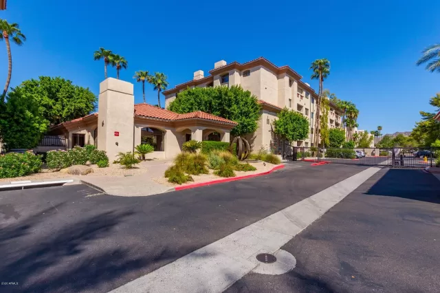 MLS: 6129145 Condo For Sale