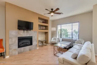 Photo #5: 6129361 Listing