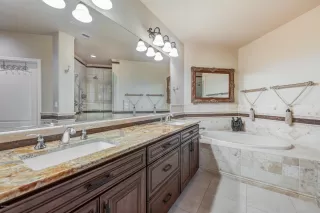 Photo #6: 6129538 Listing