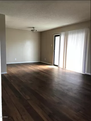 Photo #4: 6129587 Listing