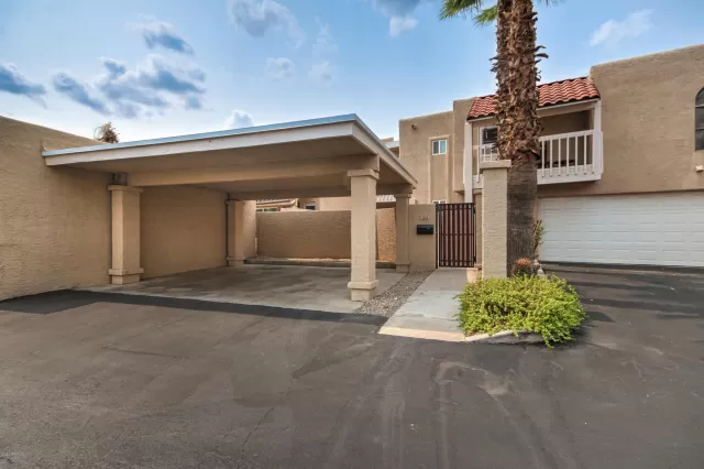 MLS: 6129730 Condo For Sale
