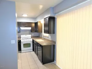 Photo #3: 6129745 Listing