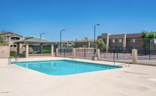 Photo #2: 6129748 Listing