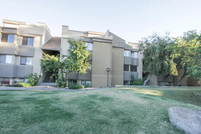 MLS: 6129755 Condo For Sale