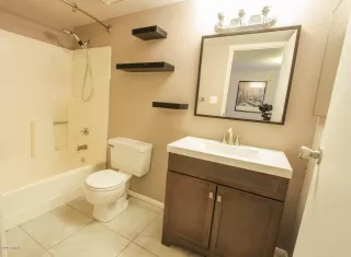 Photo #6: 6129755 Listing