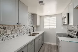 Photo #4: 6129762 Listing 