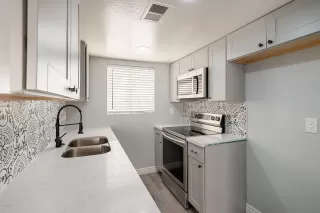 Photo #5: 6129762 Listing 