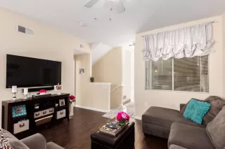 Photo #6: 6129771 Listing 