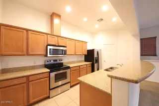 Photo #3: 6129806 Listing