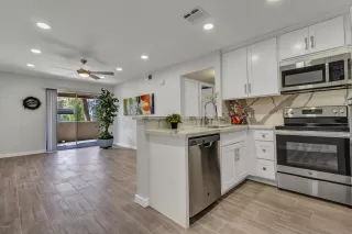 Photo #2: 6129956 Listing 