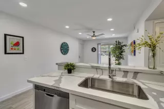 Photo #4: 6129956 Listing 