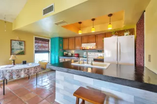 Photo #4: 6130077 Listing