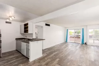 Photo #3: 6130085 Listing