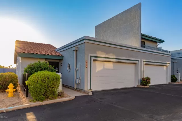 MLS: 6130154 Condo For Sale