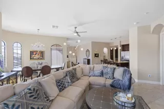 Photo #3: 6130217 Listing 