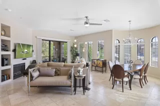 Photo #4: 6130217 Listing 