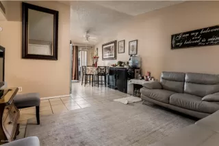 Photo #4: 6130225 Listing 