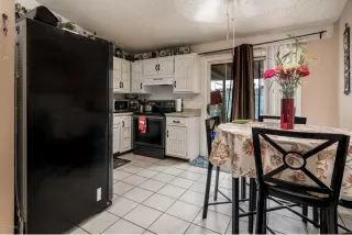 Photo #6: 6130225 Listing 