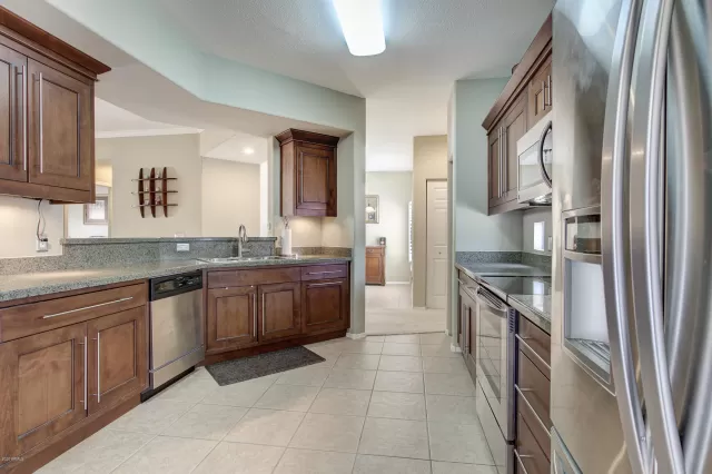 MLS: 6130238 Condo For Sale