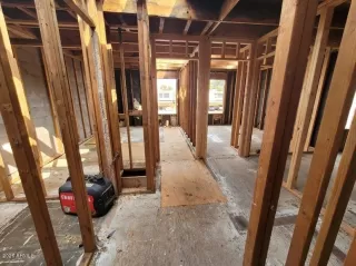 Photo #4: 6130246 Listing