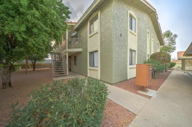 MLS: 6130256 Condo For Sale