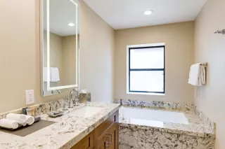 Photo #3: 6130301 Listing