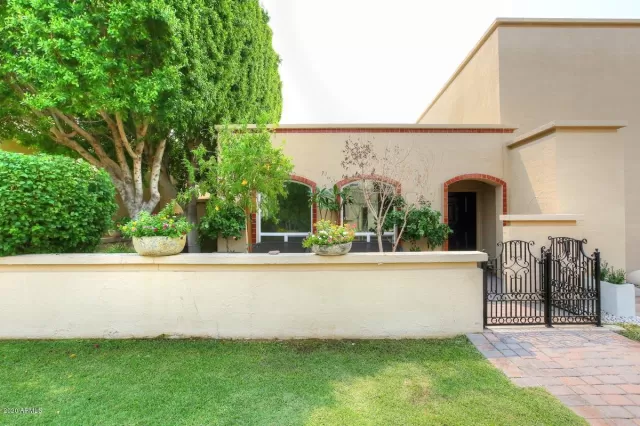 MLS: 6130580 Condo For Sale