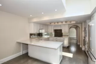 Photo #5: 6130580 Listing