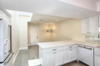 Photo #6: 6130580 Listing