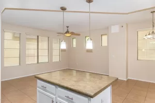 Photo #5: 6130597 Listing