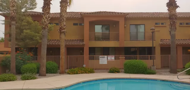 MLS: 6130773 Condo For Sale