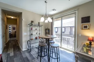 Photo #5: 6130810 Listing