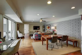 Photo #5: 6130987 Listing