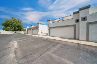 Photo #1: 6131045 Listing