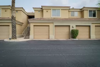 Photo #5: 6131070 Listing