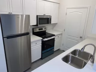 Photo #3: 6131195 Listing