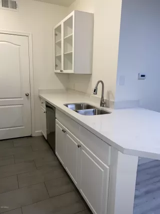 Photo #5: 6131195 Listing