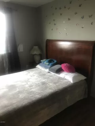 Photo #5: 6131220 Listing