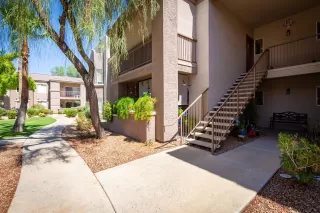 Photo #2: 6131225 Listing