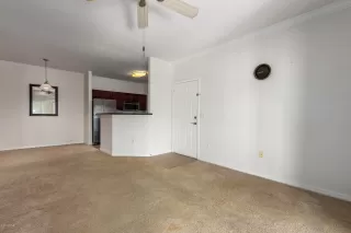 Photo #5: 6131225 Listing