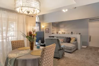 Photo #5: 6131280 Listing