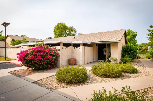 MLS: 6131296 Condo For Sale