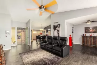 Photo #2: 6131296 Listing