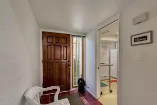 Photo #4: 6131297 Listing