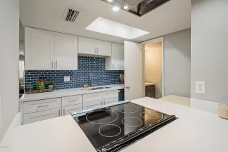 Photo #5: 6131345 Listing 