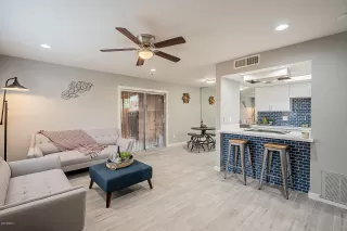 Photo #6: 6131345 Listing 