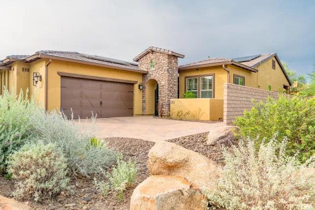 MLS: 6131372 Condo For Sale